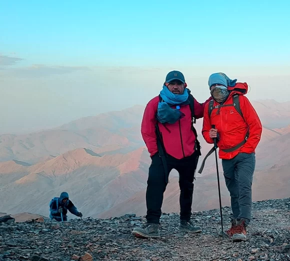 La Cumbre Y Las Gargantas Del Mgoun (4071 M)