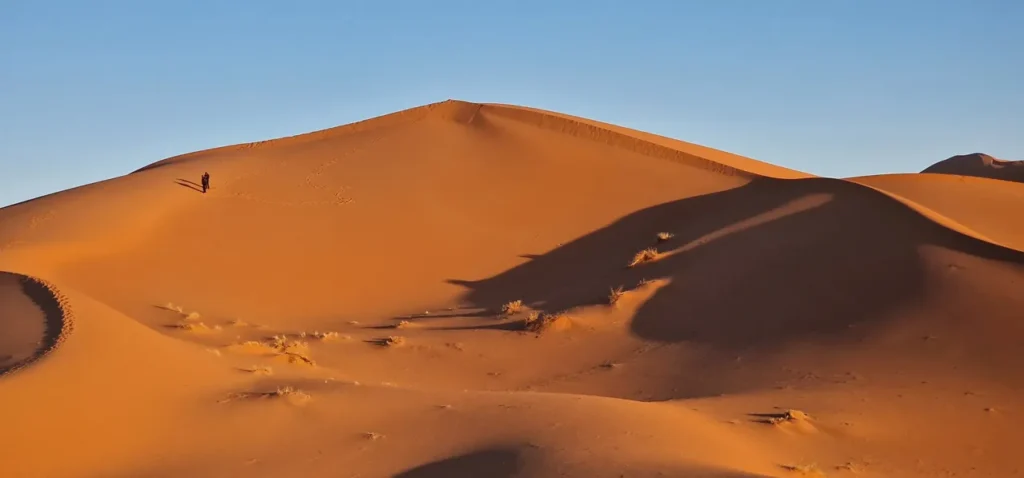 Dunas de Erg Chebbi en el desierto de Merzouga, Marruecos